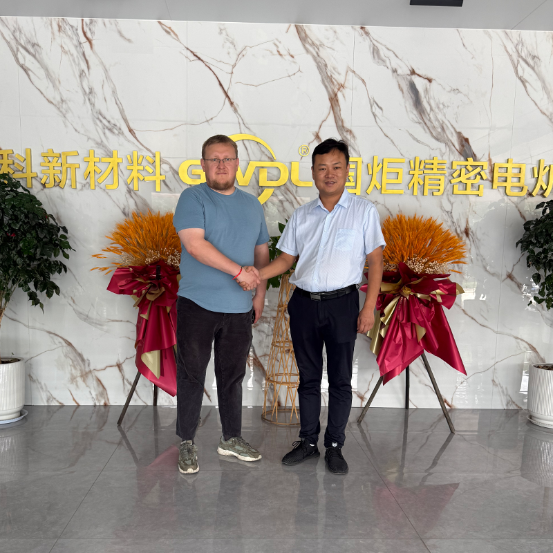 实力赢得国际认可｜俄罗斯客户莅临 旭科验收设备，现场增购设备并敲定区域总代理合作